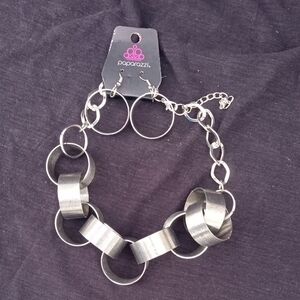 Paparazzi Bold Silver Circle Necklace